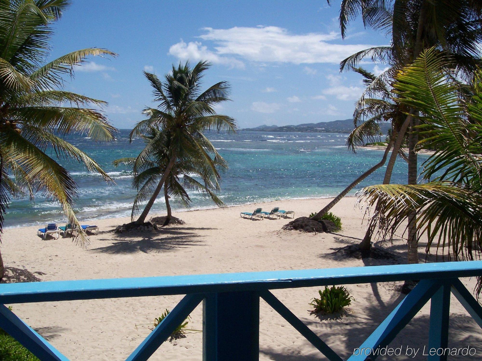 Hibiscus Beach Resort Christianted Bagian luar foto